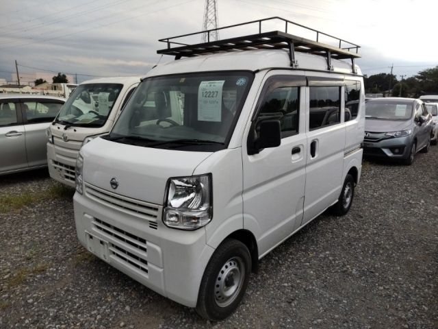 12227 Nissan Clipper van DR17V 2020 г. (LUM Tokyo Nyusatsu)